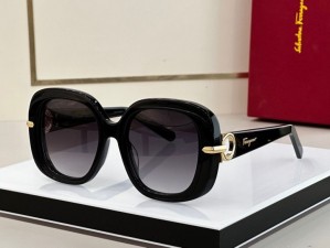 cheapest Ferragamo Sunglasses 981862