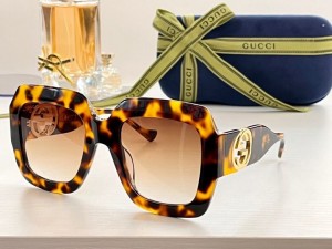 factory sale Gucci Sunglasses 979361